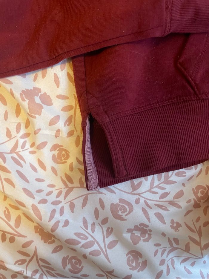 Sweat à capuche bordeaux - photo numéro 4
