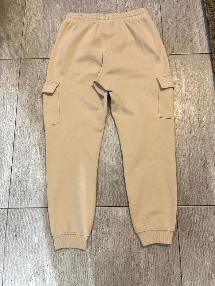 Jogging cargo - photo numéro 2