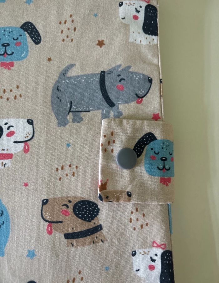 Protège carnet de santé thème Petits Chiens - photo numéro 3