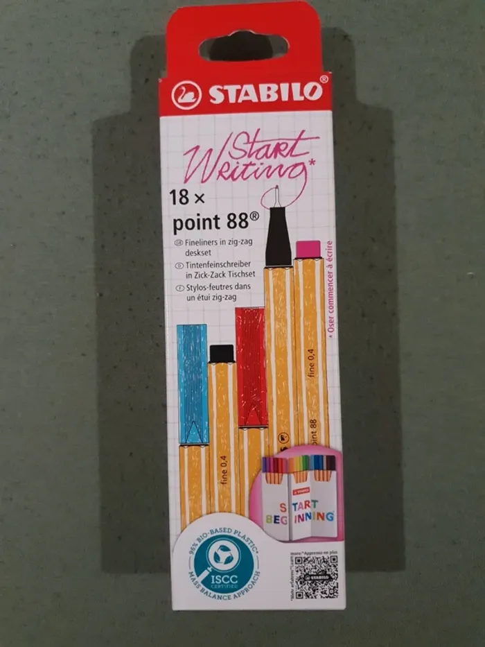 Lot stylos bic et feutre point 88 stabilo - photo numéro 2