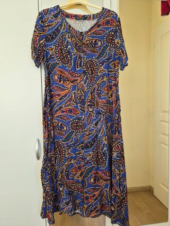 Robe imprimée bleu, neuve