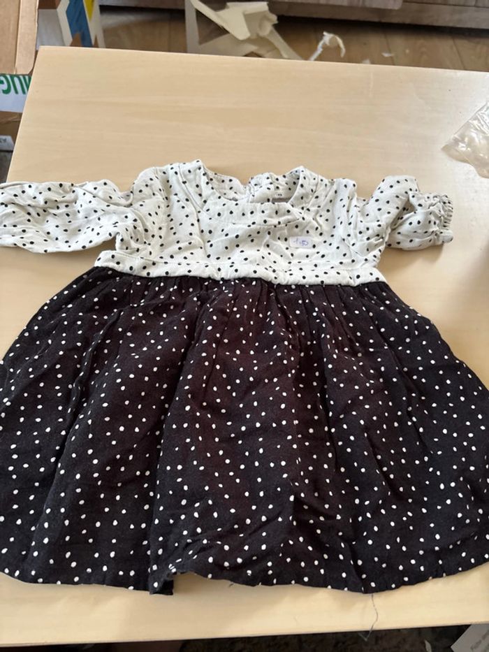 Robe noir