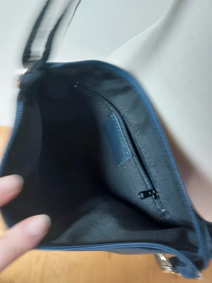 Sac bandoulière avec pompon - photo numéro 4
