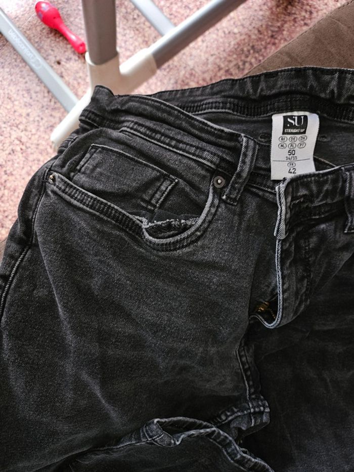 Jean noir 42 - photo numéro 4