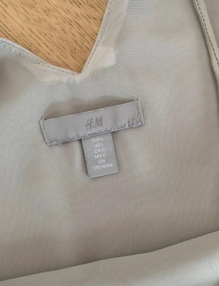 Top H&M taille 45/48 - photo numéro 5