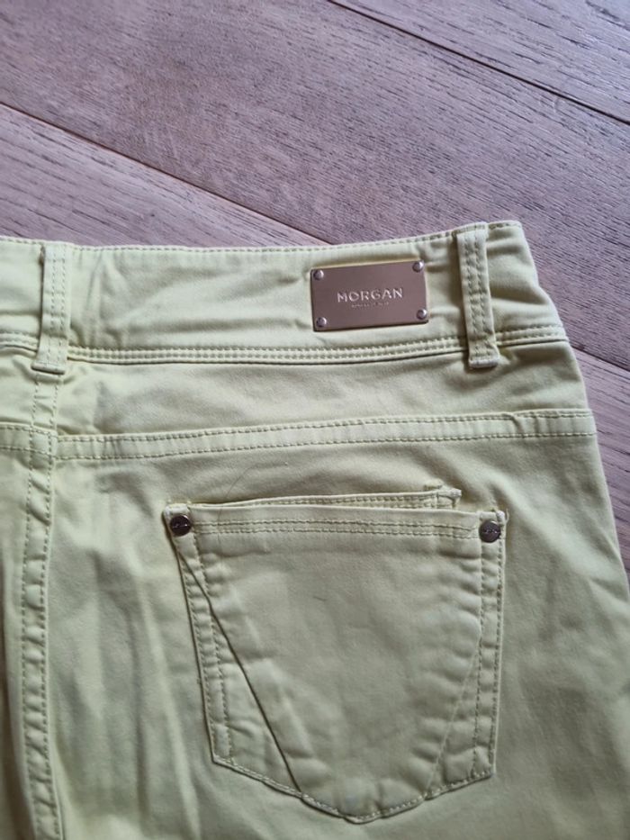 Lot shorts et 2 tee shirts - photo numéro 4
