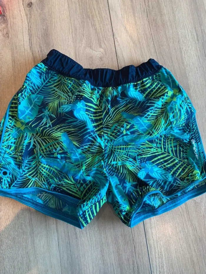 Short maillot de bain taille 4/5 ans