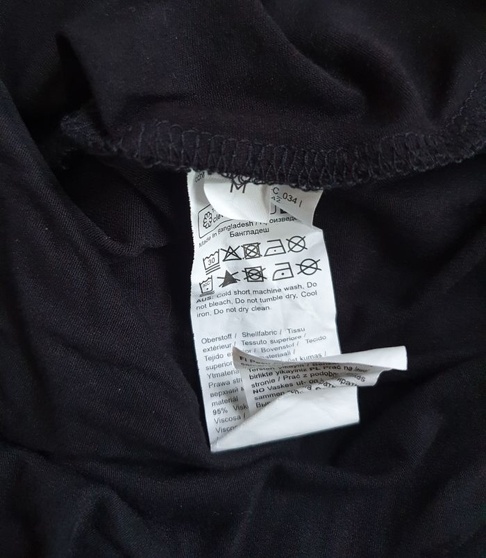 Robe noir - photo numéro 3