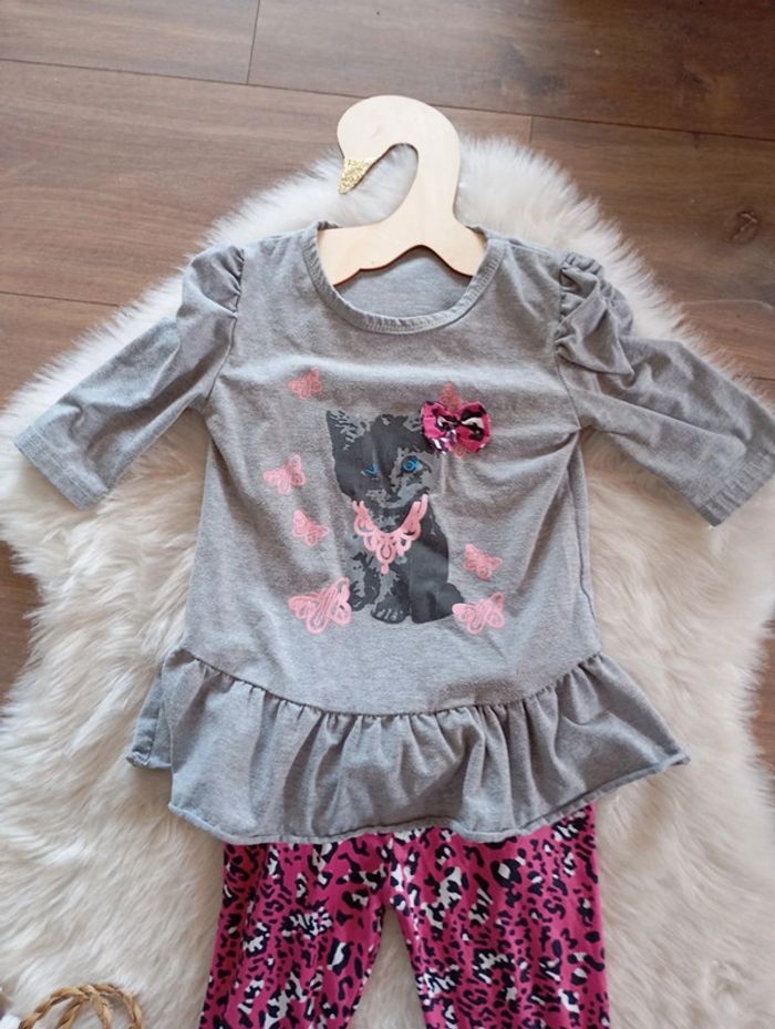 1€ 💸 ensemble fille legging + t-shirt pyjama 110 cm soit 5 ans - photo numéro 2