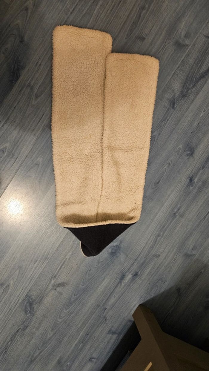 Écharpe polaire peu portée Okaïdi - photo numéro 3