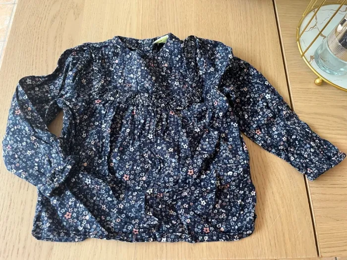 Blouse 24 mois fleurie - photo numéro 2