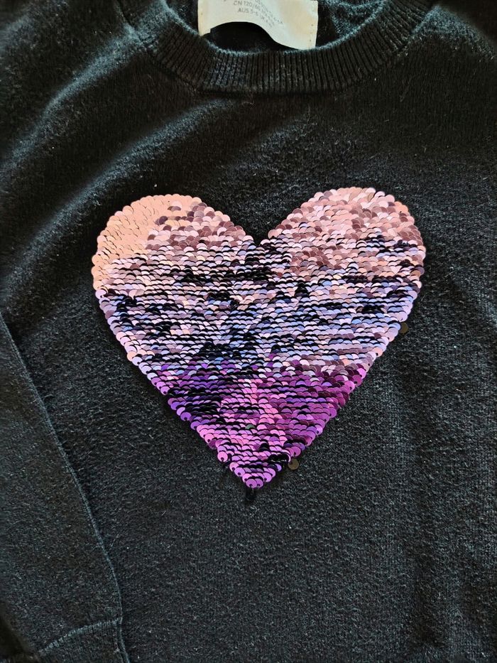 Pull noir HM a sequins 5-6ans - photo numéro 3