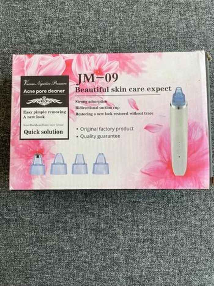 Nettoyeur aspirant à pores visage - photo numéro 4