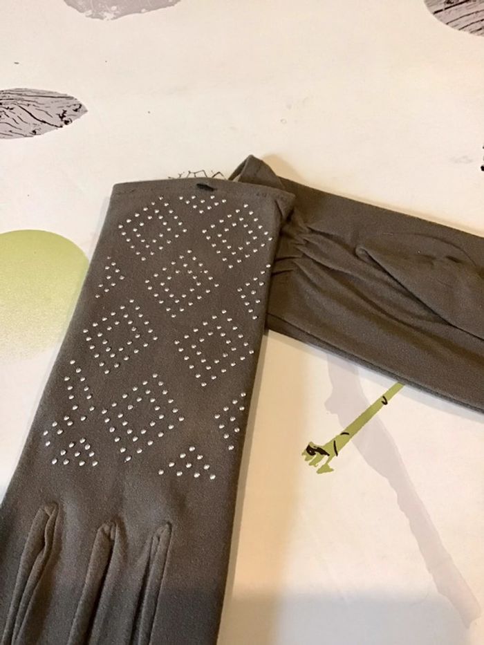 Paire de gant couleur kaki et argenté taille unique - photo numéro 2