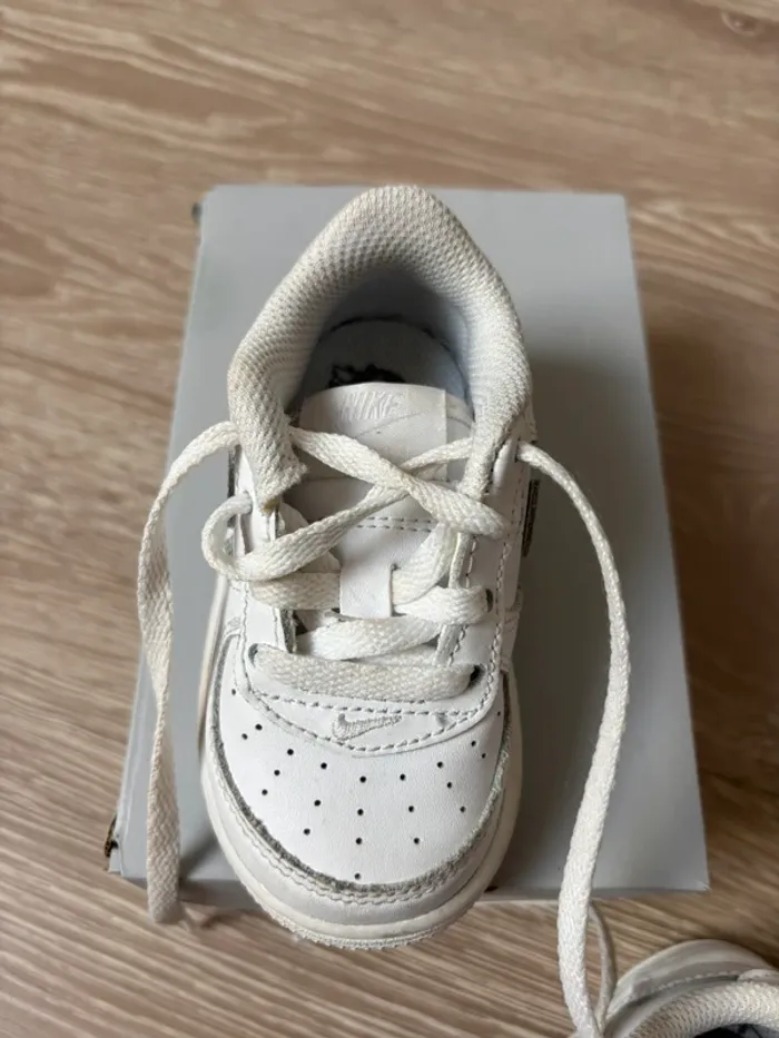 Nike force 1 bébé taille 21 - photo numéro 5