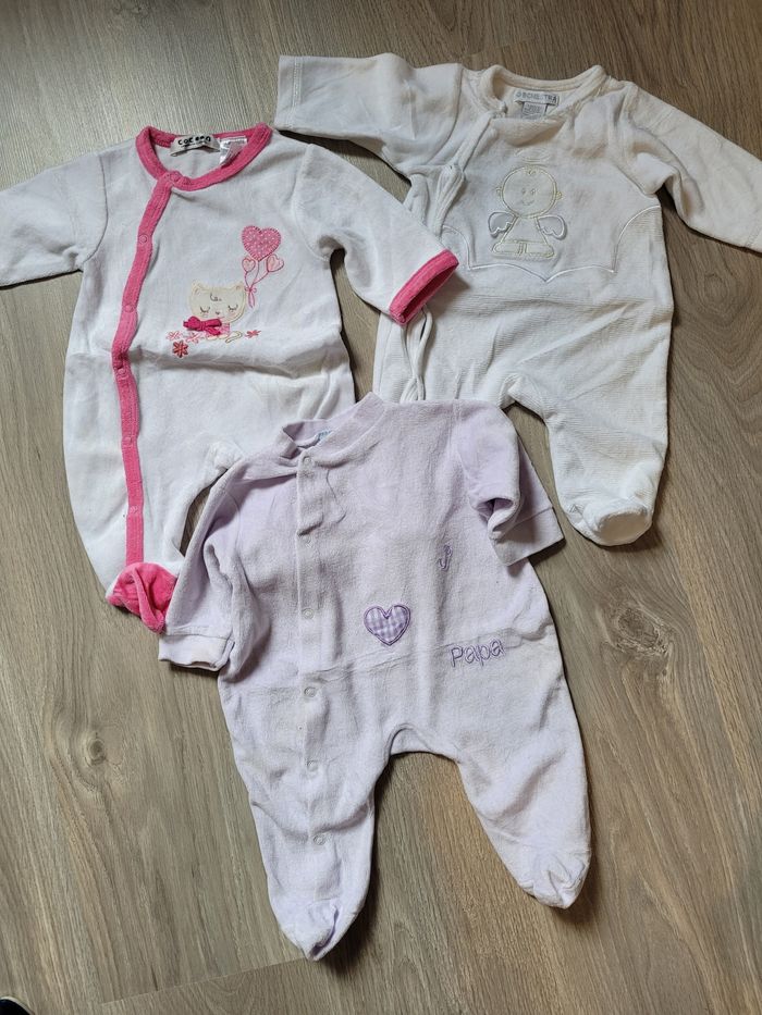 Lot 3 bodies 1 mois 54 cm