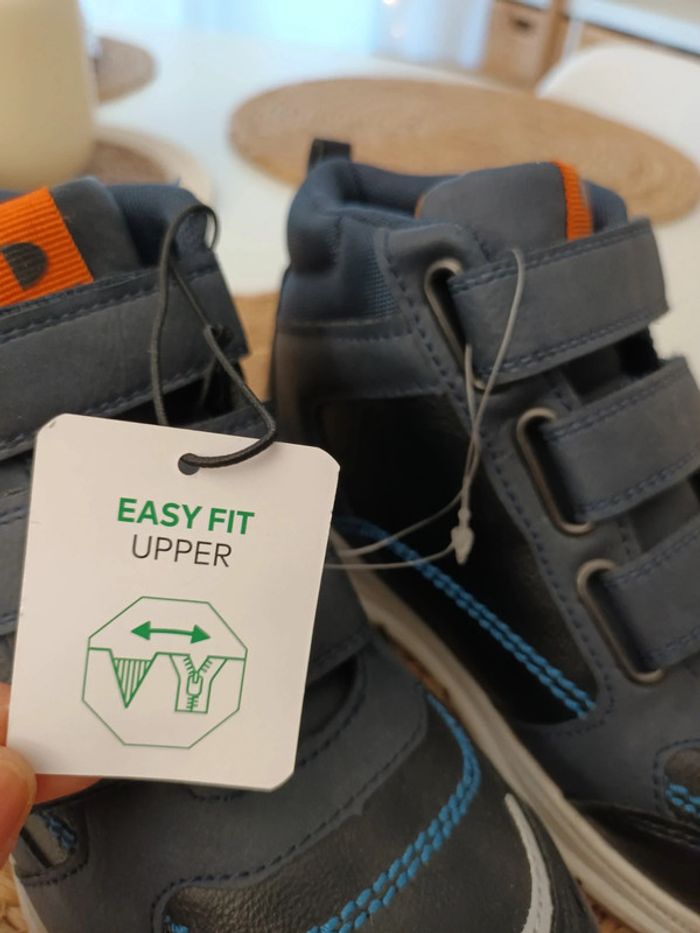Jolie paire de baskets montantes à scratchs Sprox neuves avec étiquettes 🏷 - photo numéro 4