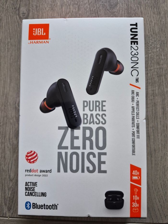 Écouteurs JBL TUNE230NC Neuf.