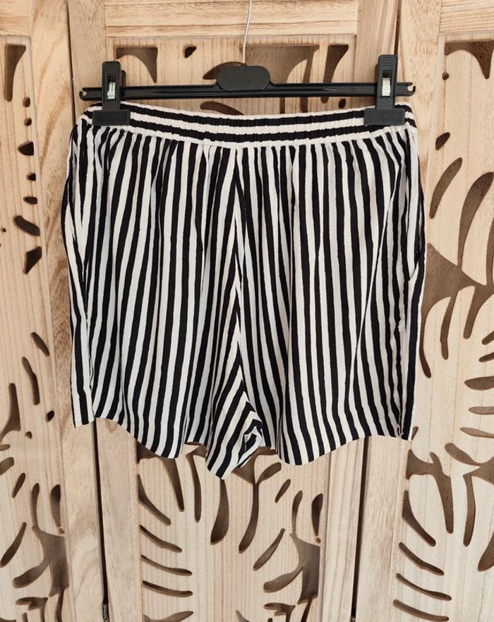 Short à rayures fluide et léger T 38 H&M - photo numéro 9