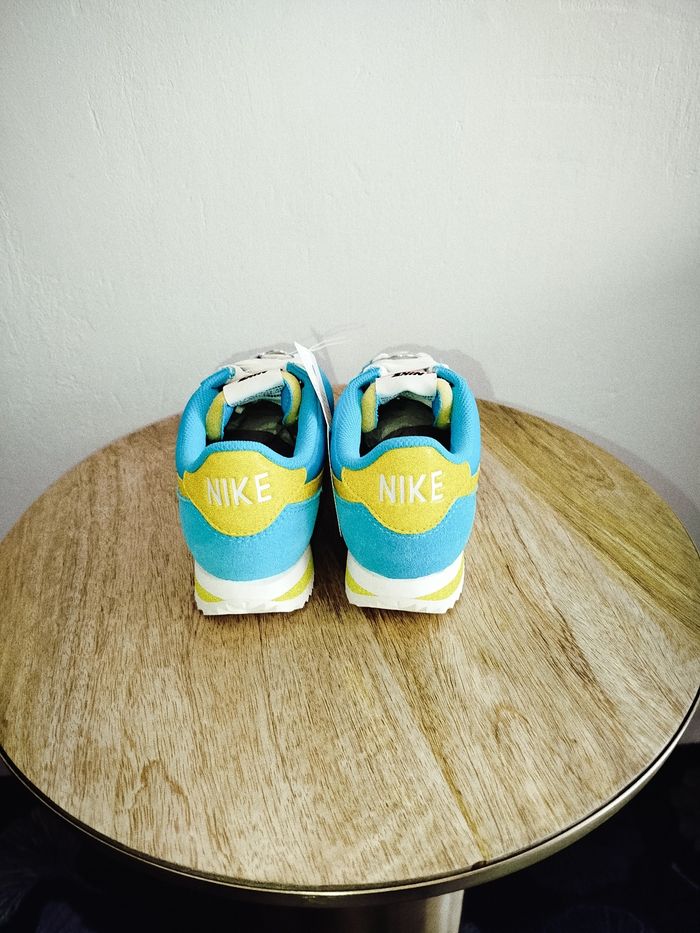 Baskets nike T 36.5 - photo numéro 5