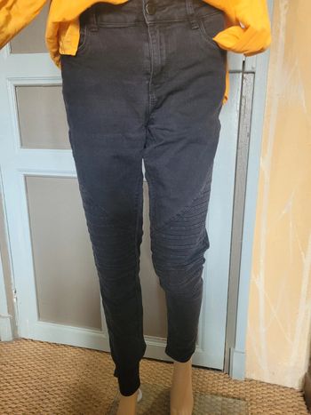 Pantalon jean noir délavé, taille 38 /40