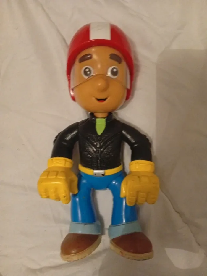 Figurine