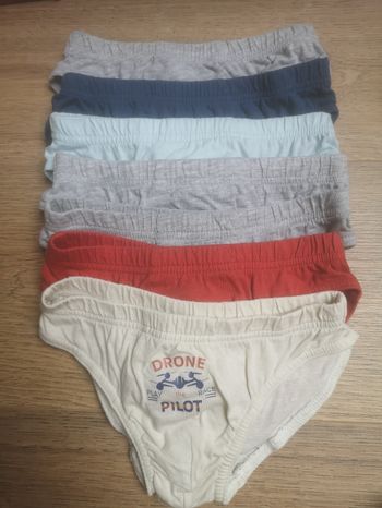 Lot de 7 slips tex 2-3 ans en très bon état