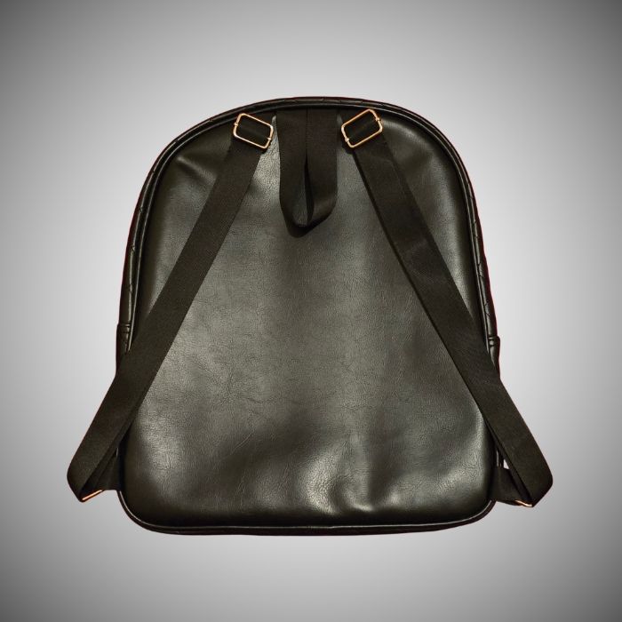 Sac à Dos Femme – Similicuir Noir Matelassé – Zips et Détails Dorés – Chic et Tendance – 35 x 12 x 30 cm  – Neuf, Sans Étiquette 
​ - photo numéro 4