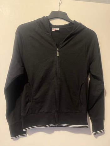 Gilet femme à capuche