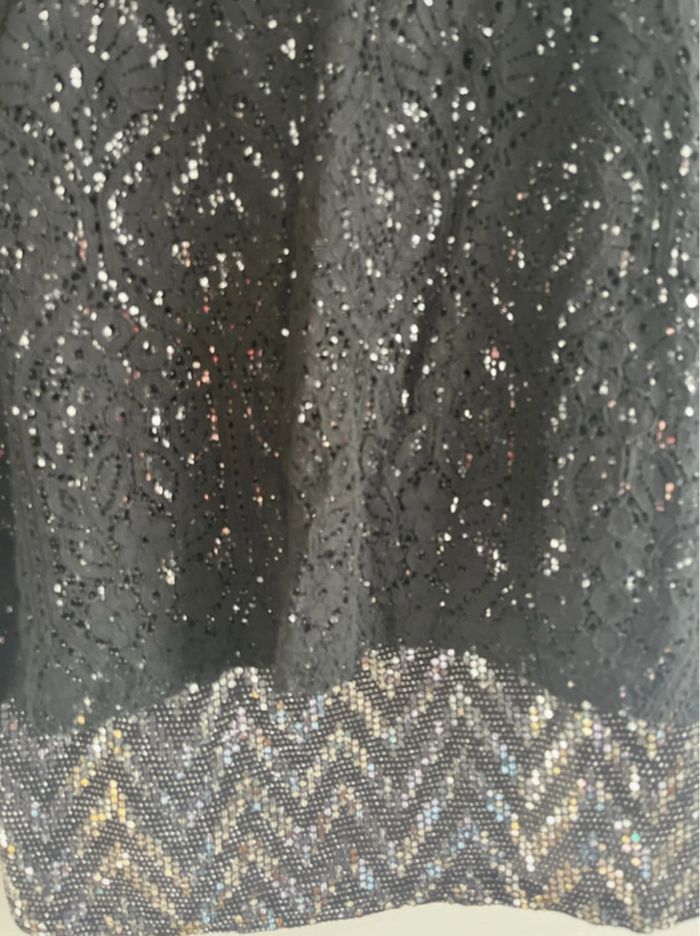 Haut noir en dentelle taille 46/48– élégant et scintillant - photo numéro 4