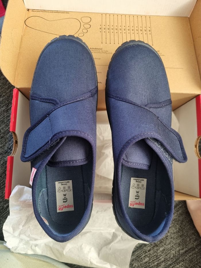 Chaussons neufs superfit
