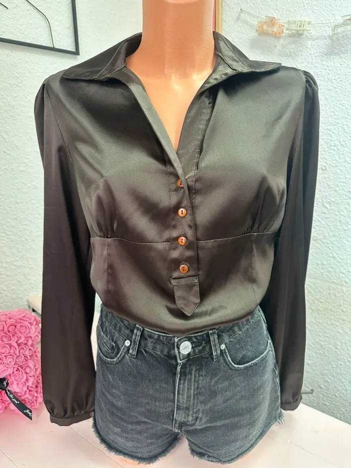 Blouse marron satiné taille 42 Mado et les Autres