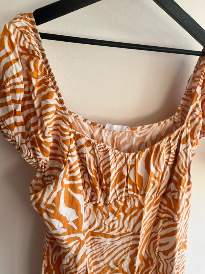 Robe longue zébrée orange femme épaules dénudées - photo numéro 3