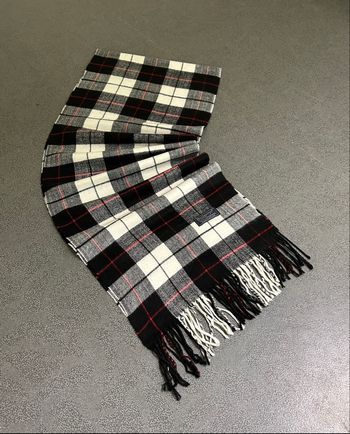 Écharpe Burberry, noir et blanche