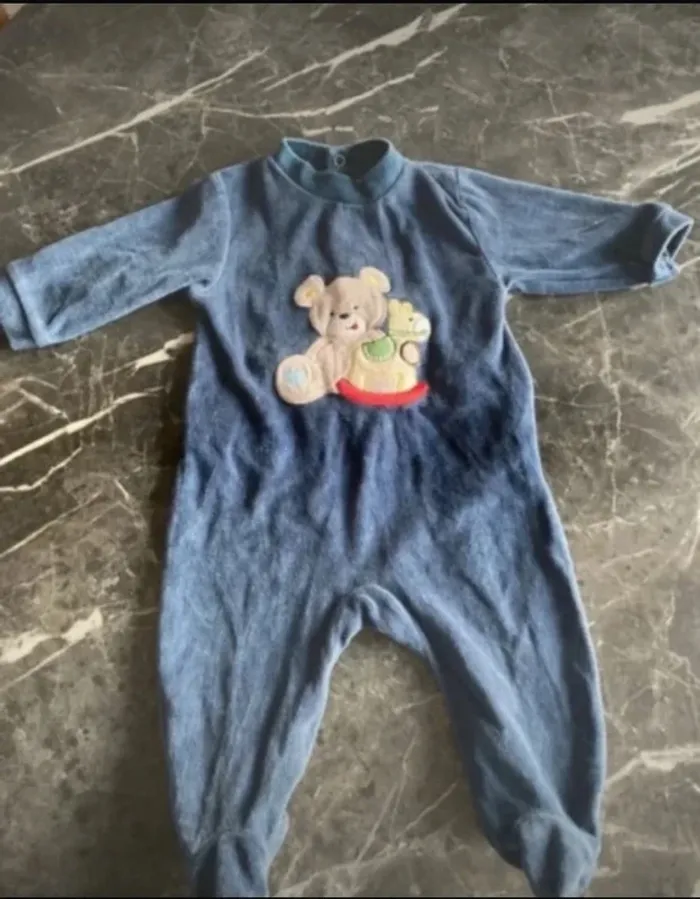 Pyjama marque influx en parfait état. Taille 6 mois