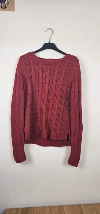 Pull rouge pas trop épais In extenso T:M  38/40