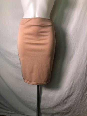 Jupe crayon abricot taille 36 très bon état