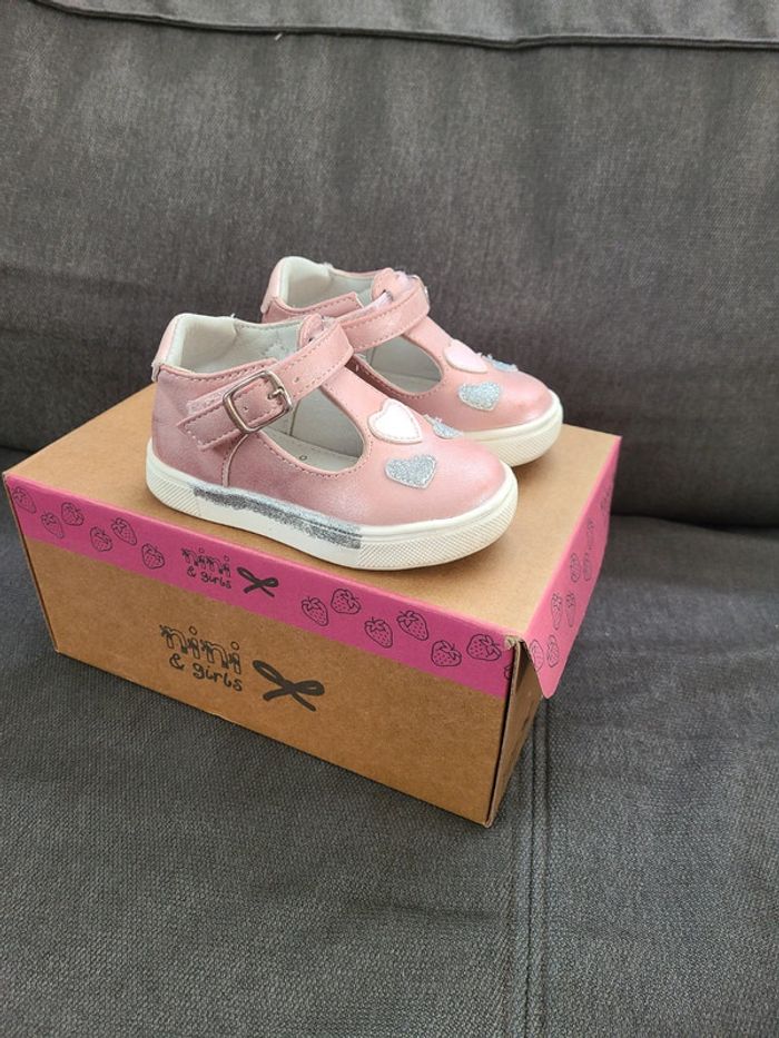 Chaussures mi saison Taille 20 - photo numéro 2