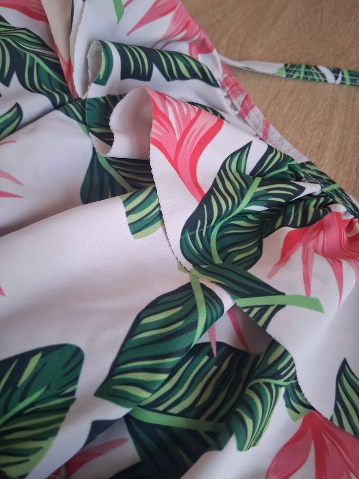 Haut de maillot de bain - photo numéro 2