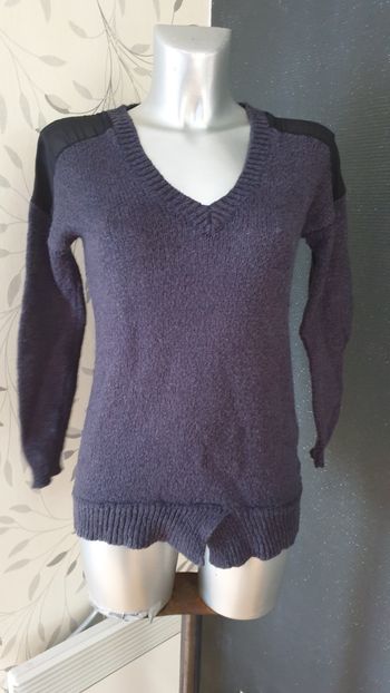 Pull gris et noir
