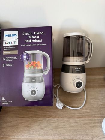 robot cuiseur vapeur mixeur 4 en 1 pour bébé de la marque Philips Avent.