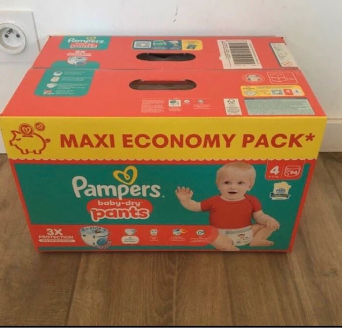 94 couches Pampers baby dry pants taille 4