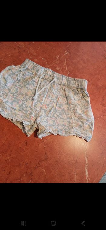 Short fille taille 5 ans