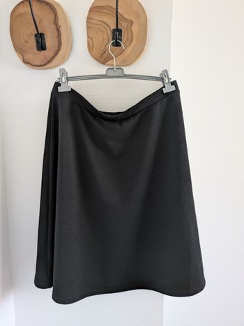 Jupe noire texturée