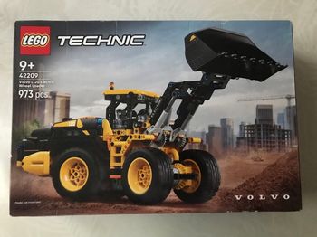 Lego technic 42209 - Chargeuse sur pneus Volvo L120 Électricité