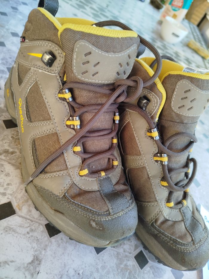 Chaussures de randonnée pointure 36 - photo numéro 2