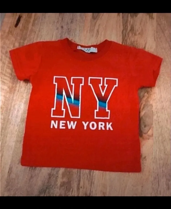 Ensemble T-shirt et short garçon 1 an - NY - photo numéro 2