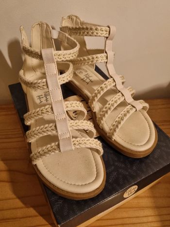 Sandales fille blanche taille 35