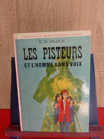Les pisteurs et l'homme sans voix, n° 355, 1970, bibliothèque rose