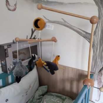 Mobile musical Les Moustaches de chez Moulin Roty